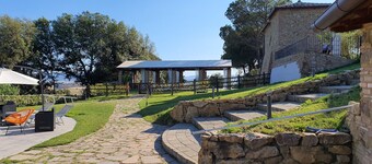 佩喬利曼多利莊園泳池 Wifi