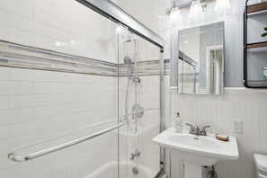 Shower, towels