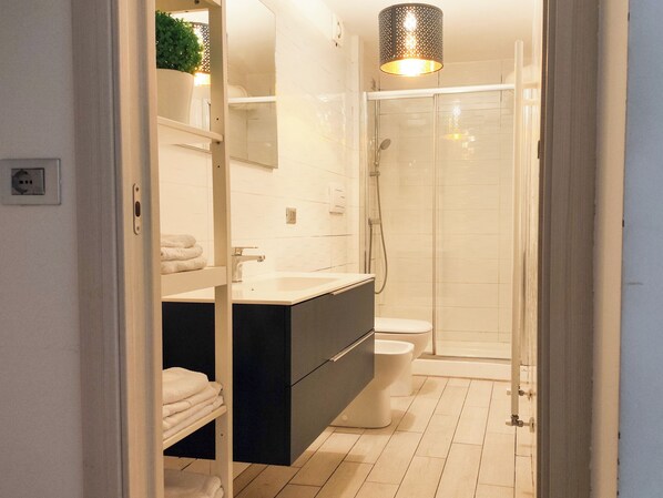 Apartment | Bathroom | Bidet - Casa Angela (Francavilla al Mare)