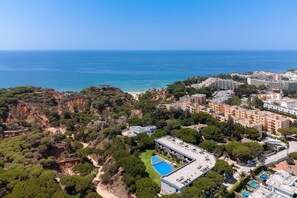 Exterior - Apartment 'Belharucas' with Sea View, Wi-Fi, and Air Conditioning (Albufeira)