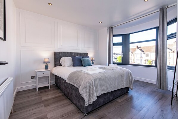 Huis | Een strijkplank/strijkijzer, gratis wifi