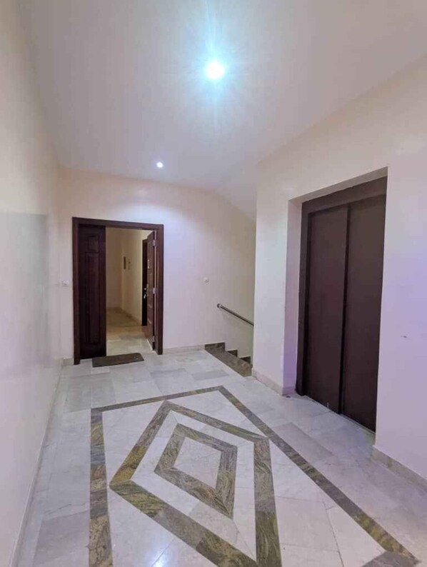 Interior - Chic 1-bedroom apartment with fitness room and AC in vibrant Dakar (Dakar)