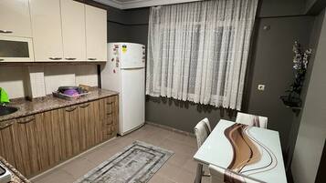 舒适公寓, 阳台, 城市景观 | 免费 WiFi、床单