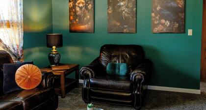 4 Bedroom, 2 Bathroom Home- Located directly off the Mesabi and Taconite Trail