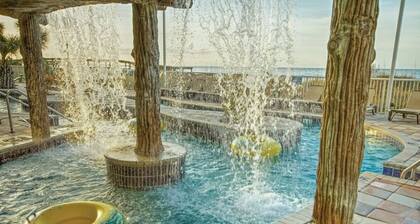 Charming Studio at Club Wyndham Towers on the Grove, North Myrtle Beach