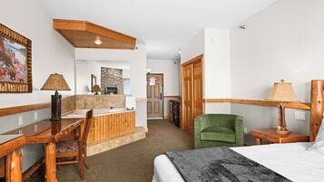 3 bedrooms, iron/ironing board, travel crib, free WiFi