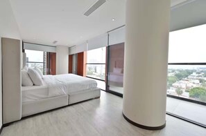 3 soverom, strykejern/-brett og sengetøy