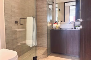 Shower, towels