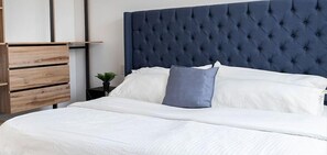 2 bedrooms, iron/ironing board, bed sheets