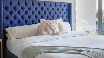 2 slaapkamers, een strijkplank/strijkijzer, beddengoed