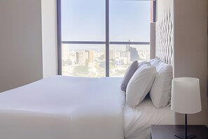 2 bedrooms, iron/ironing board, bed sheets