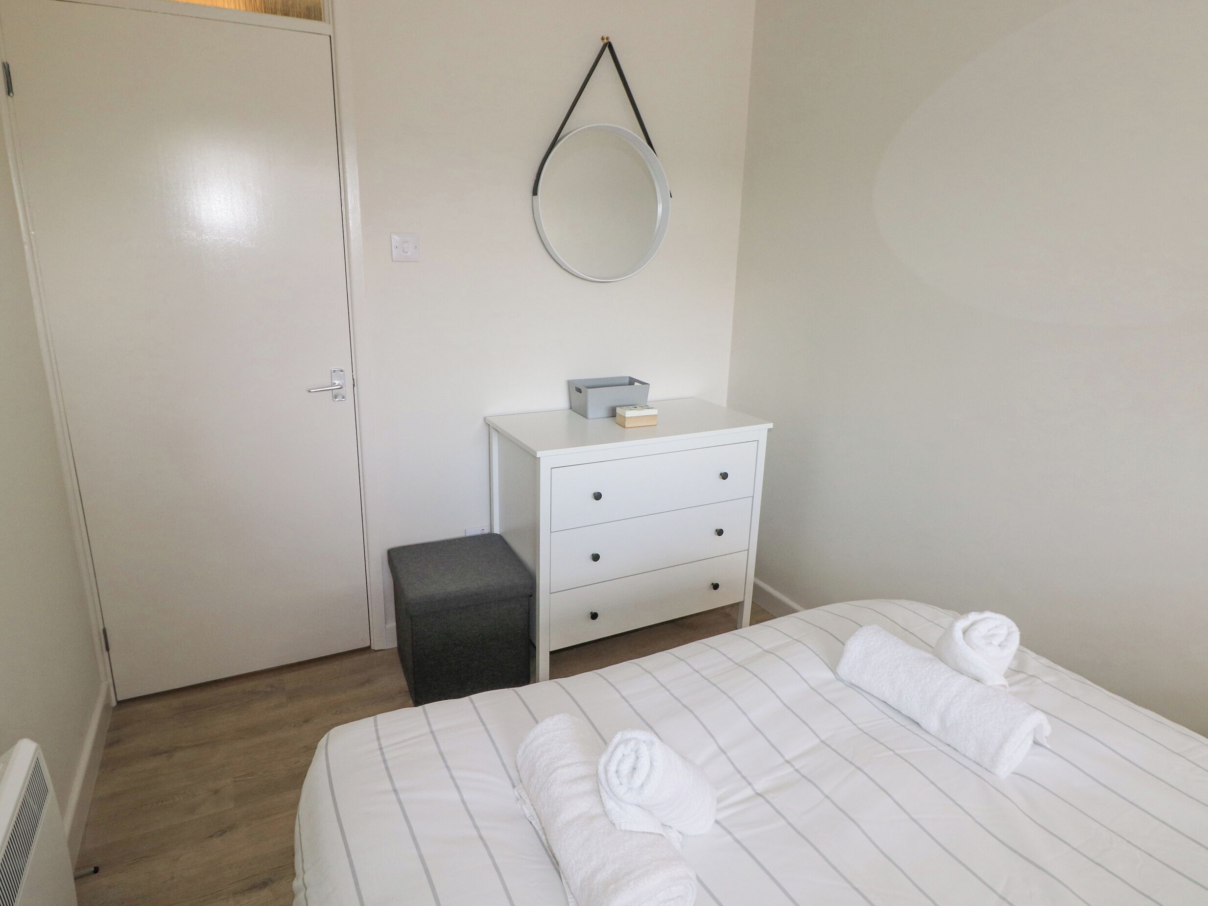 2 bedrooms, individually decorated, individually furnished, free WiFi