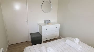 2 bedrooms, individually decorated, individually furnished, free WiFi