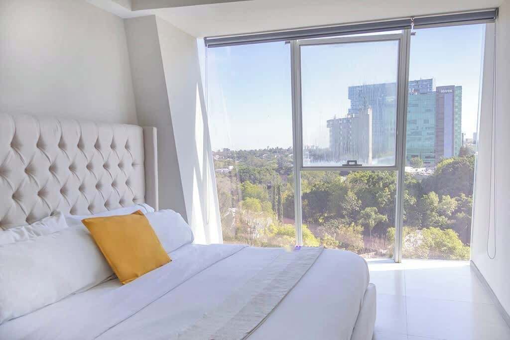 2 多间卧室、熨斗/熨衣板、床单