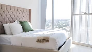 2 bedrooms, iron/ironing board, bed sheets