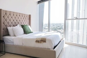 2 室のベッドルーム、アイロン / アイロン台、ベッドシーツ