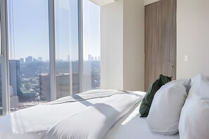 2 bedrooms, iron/ironing board, bed sheets