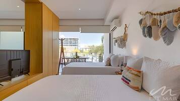 1 chambre, fer et planche à repasser, accès Internet, draps fournis