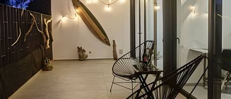 تناول الطعام بالخارج