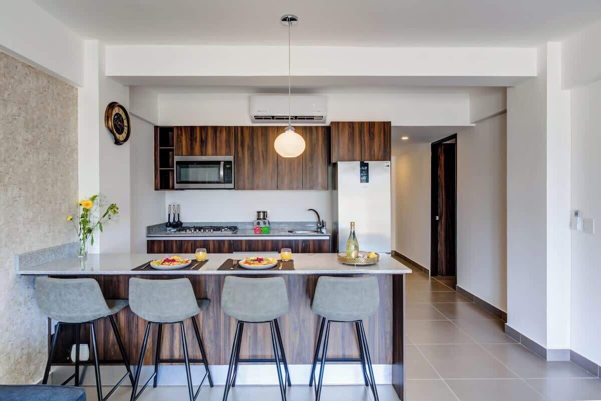 Fridge, microwave, cookware/dishes/utensils