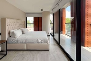 3 bedrooms, bed sheets