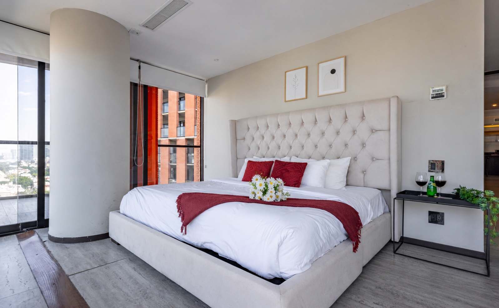 3 chambres, fer et planche à repasser, Wi-Fi, draps fournis