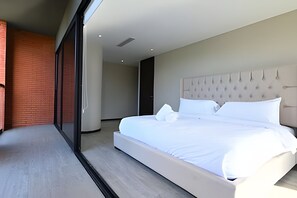 3 Schlafzimmer, Bügeleisen/Bügelbrett, Bettwäsche