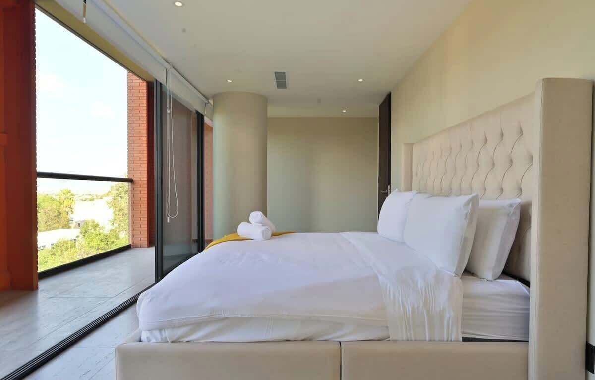3 bedrooms, WiFi, bed sheets