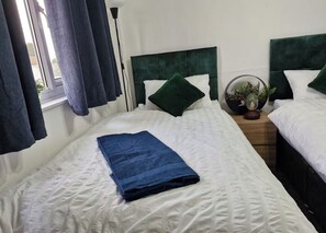 3 chambres, Wi-Fi gratuit, draps fournis