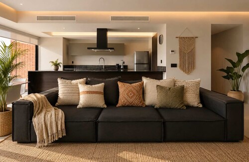 Stay Close to Chapultepec & Downtown
