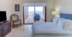 3 soverom, strykejern/-brett og sengetøy