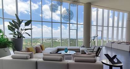 Pavilion 18B by Del Mar