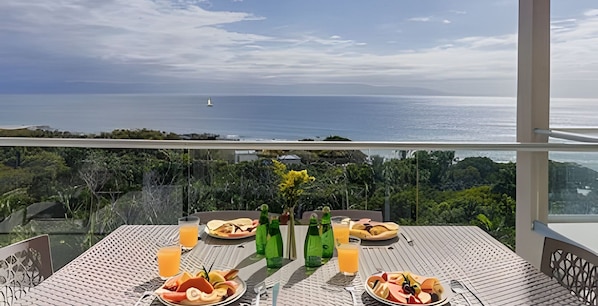 تناول الطعام بالخارج