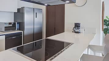 Fridge, microwave, cookware/dishes/utensils