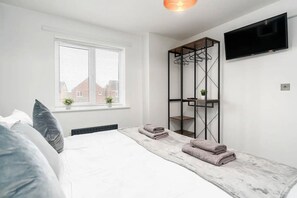 3 habitaciones, tabla de planchar con plancha y wifi gratis