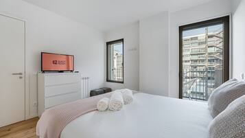 1 kamar tidur, akses internet, dan seprai linen