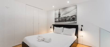 熨斗/熨衣板、上网接入、床单