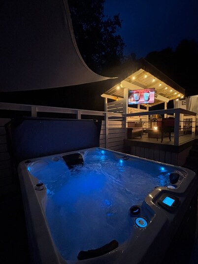 Silo Creek Cabin in Ohio