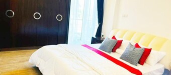 Spacious 3-bedroom apartment in marvelous Dar es Salaam with fitness room, AC