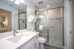 Shower - Cheerful Unit B1 Sanibel Arms West | Just a 2 Minute Walk to the Beach (Sanibel)