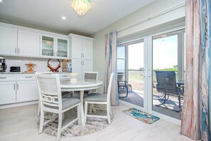 Dining - Unit C2 - Beachfront (Sanibel)