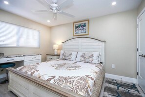 2 bedrooms, iron/ironing board, Internet, bed sheets