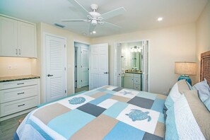 2 bedrooms, iron/ironing board, internet, bed sheets - Unit F4 - Beachfront (Sanibel)