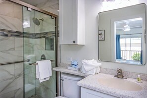 Shower - Unit F5 - Beachfront (Sanibel)