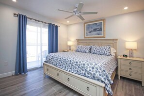 2 bedrooms, iron/ironing board, internet, bed sheets