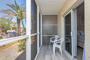 Terrace/patio - Breezy Unit G1 · Sanibel Arms West | 2 Minute Stroll to the Gulf (Sanibel)