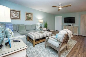 Living area - G7 Partial Gulf View (Sanibel)