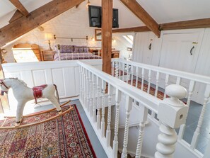 4 bedrooms, individually decorated, individually furnished, free WiFi