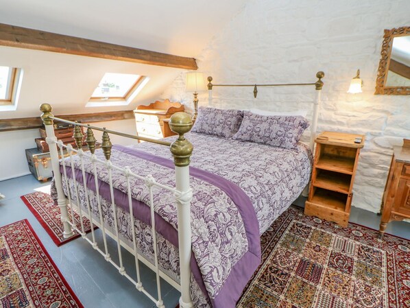 4 chambres, décor unique, ameublement unique, accès au Wi-Fi (inclus)