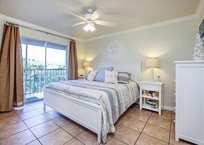 2 soverom, strykejern/-brett, internettilgang og sengetøy